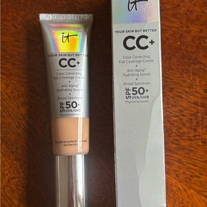 IT Cosmetics CC+ Cream SPF 50+ - Light Medium